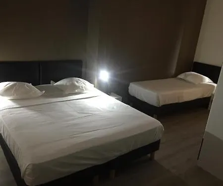 Szálloda De La Boetie 4*